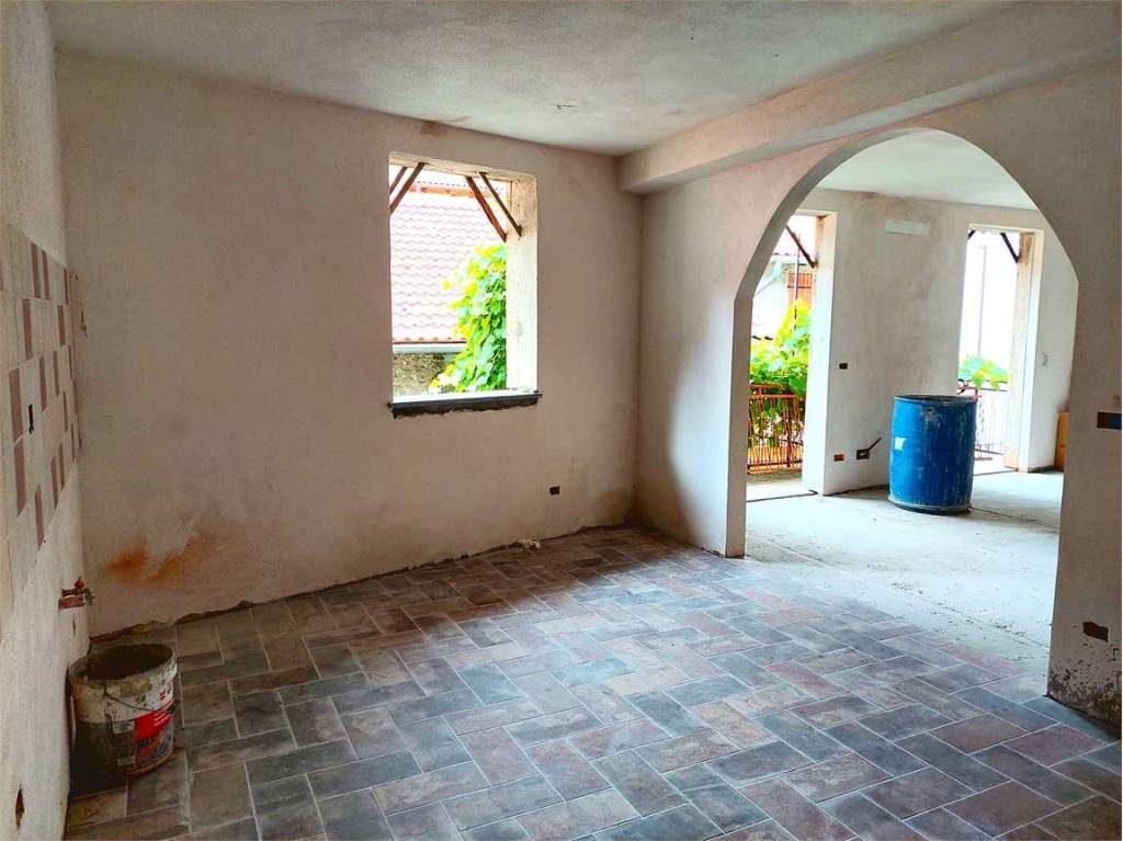 casa indipendente in vendita ad Ormea