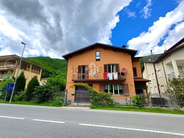 casa indipendente in vendita ad Ormea