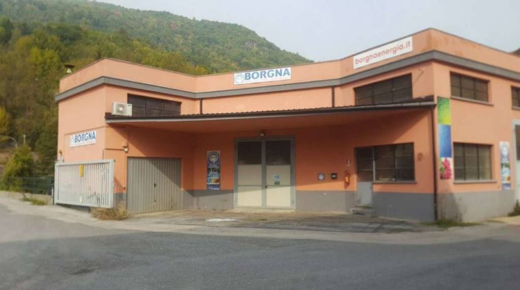 locale commerciale in vendita ad Ormea