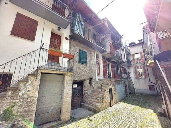 casa indipendente in vendita ad Ormea