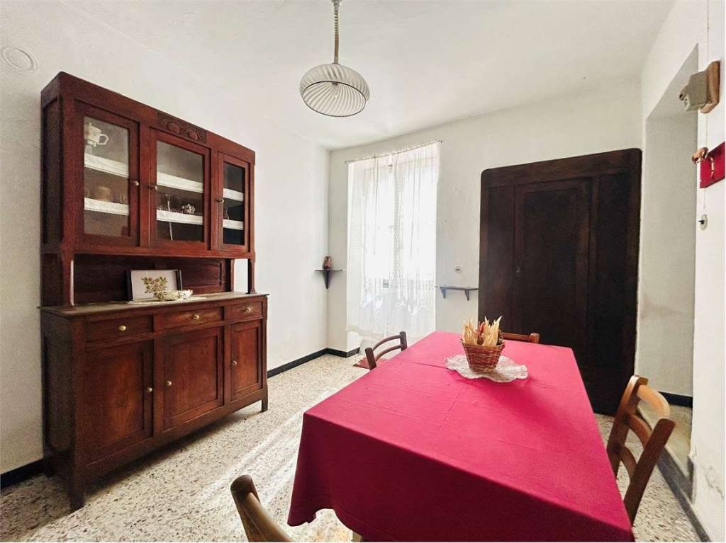 casa indipendente in vendita ad Ormea in zona Ponte di Nava