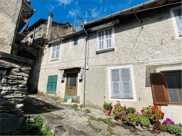 casa indipendente in vendita ad Ormea in zona Ponte di Nava