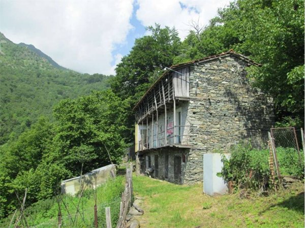 appartamento in vendita ad Ormea in zona Valdarmella