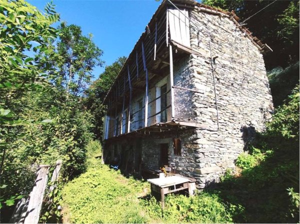appartamento in vendita ad Ormea in zona Valdarmella