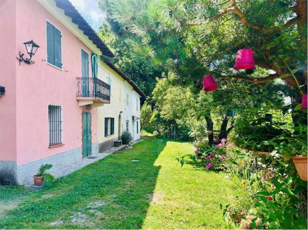 casa indipendente in vendita ad Ormea in zona Ponte di Nava