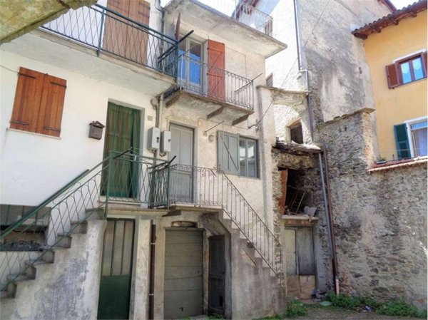 casa indipendente in vendita ad Ormea