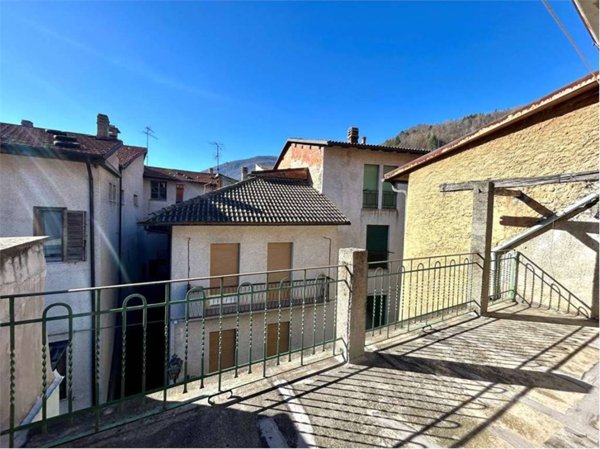 casa indipendente in vendita ad Ormea
