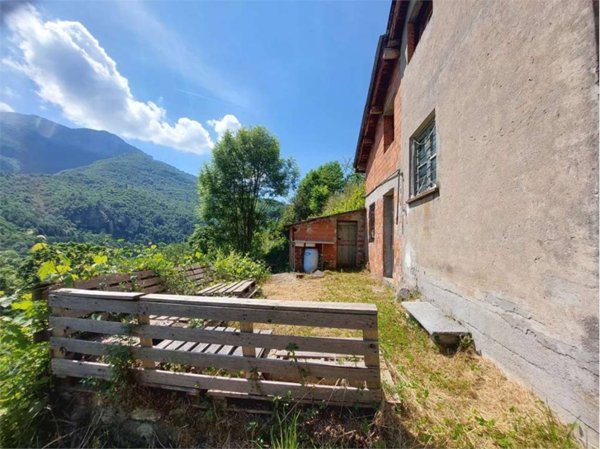 casa indipendente in vendita ad Ormea