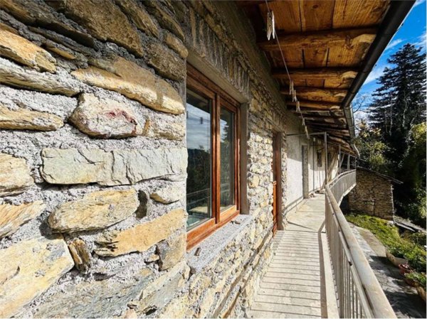 casa indipendente in vendita ad Ormea in zona Albra