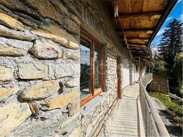 casa indipendente in vendita ad Ormea in zona Albra