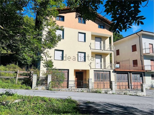 casa indipendente in vendita ad Ormea
