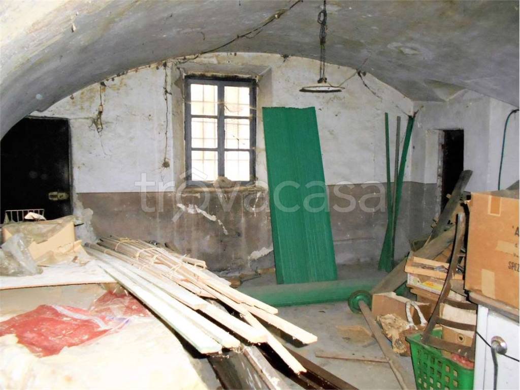 casa semindipendente in vendita ad Ormea