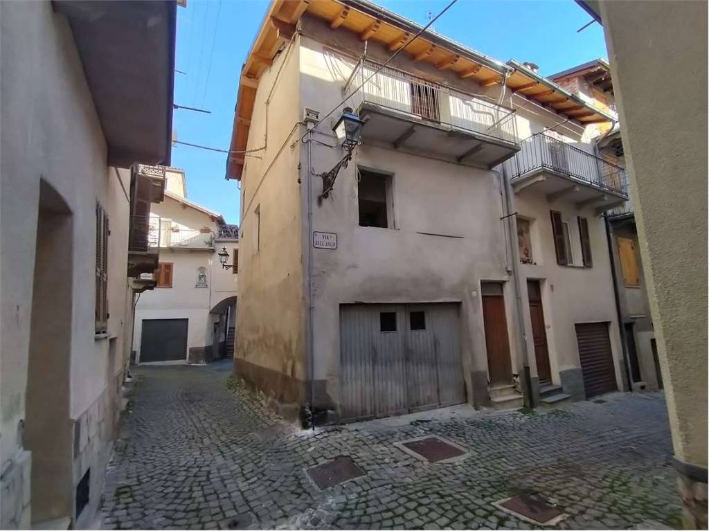 casa indipendente in vendita ad Ormea