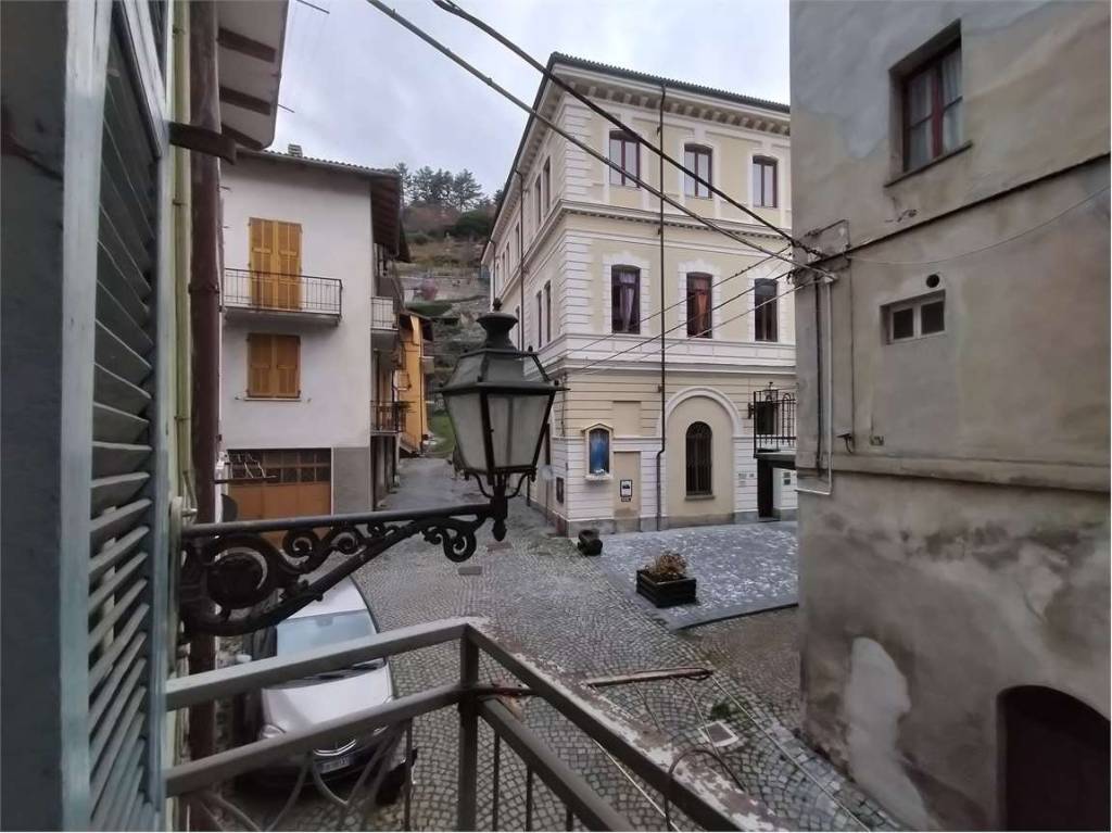 casa indipendente in vendita ad Ormea
