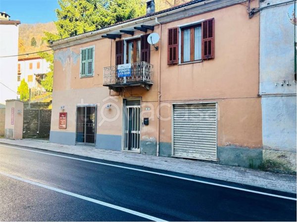 casa indipendente in vendita ad Ormea in zona Ponte di Nava