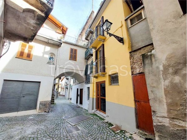 casa indipendente in vendita ad Ormea