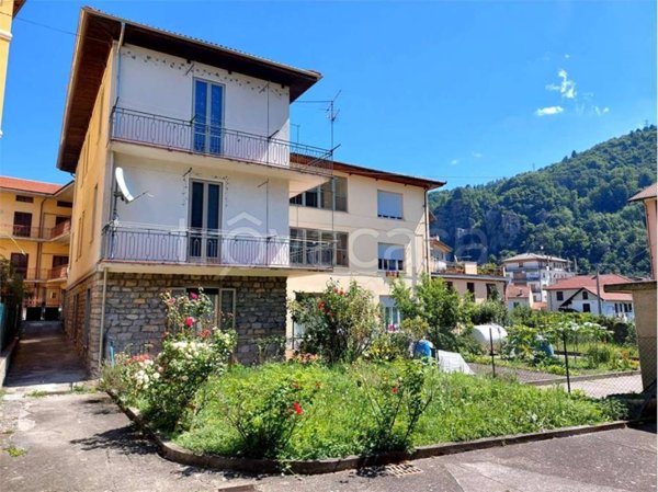 casa indipendente in vendita ad Ormea