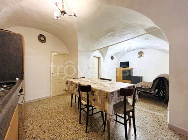 casa indipendente in vendita ad Ormea