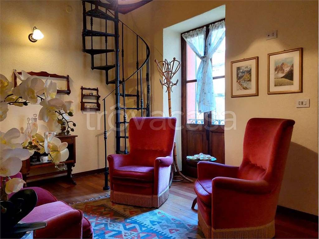 casa indipendente in vendita ad Ormea