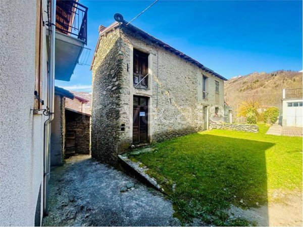 appartamento in vendita ad Ormea in zona Chionea