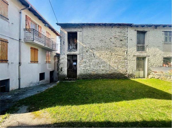 appartamento in vendita ad Ormea in zona Chionea