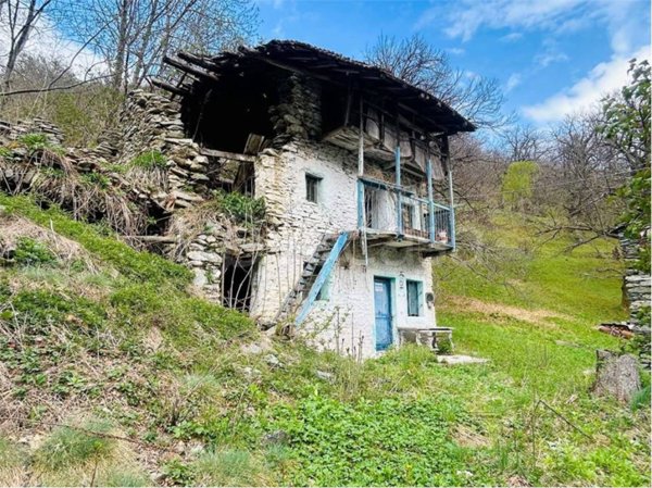 casa indipendente in vendita ad Ormea in zona Valdarmella