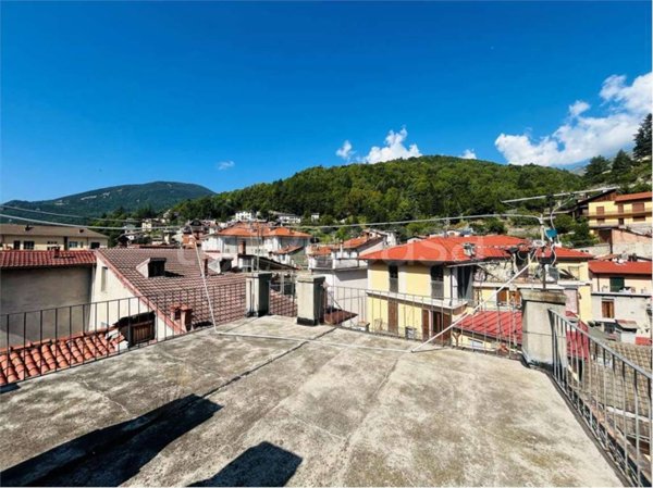 casa indipendente in vendita ad Ormea