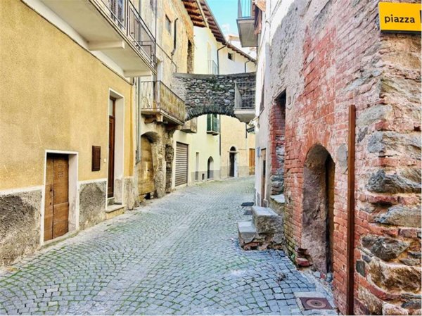 casa indipendente in vendita ad Ormea