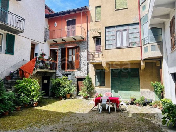 casa indipendente in vendita ad Ormea