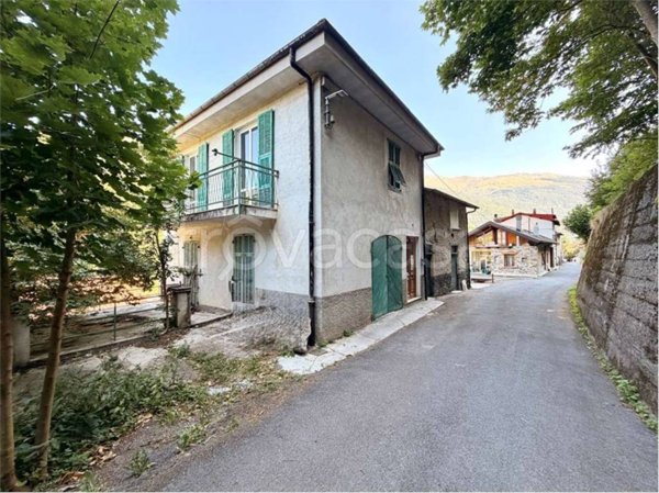 casa indipendente in vendita ad Ormea