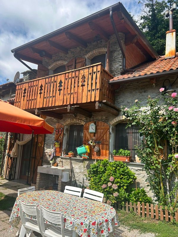 appartamento in vendita ad Ormea in zona Chioraira