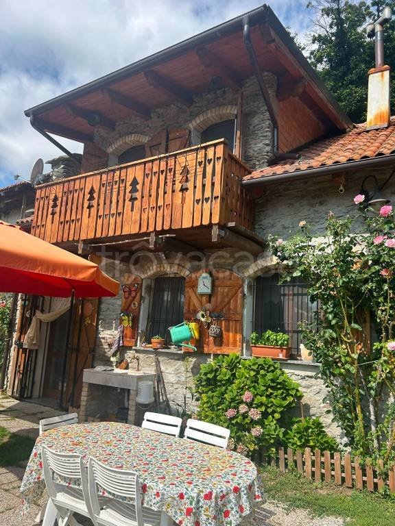 casa indipendente in vendita ad Ormea
