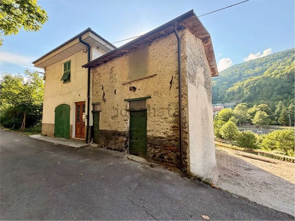 casa indipendente in vendita ad Ormea