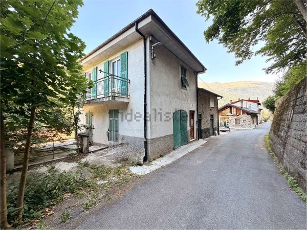 casa indipendente in vendita ad Ormea