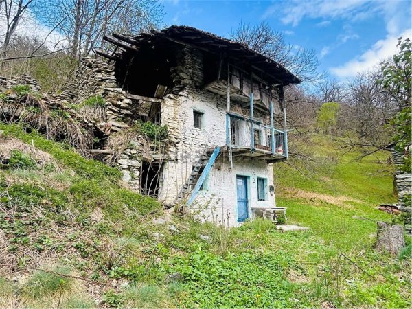 casa indipendente in vendita ad Ormea in zona Valdarmella