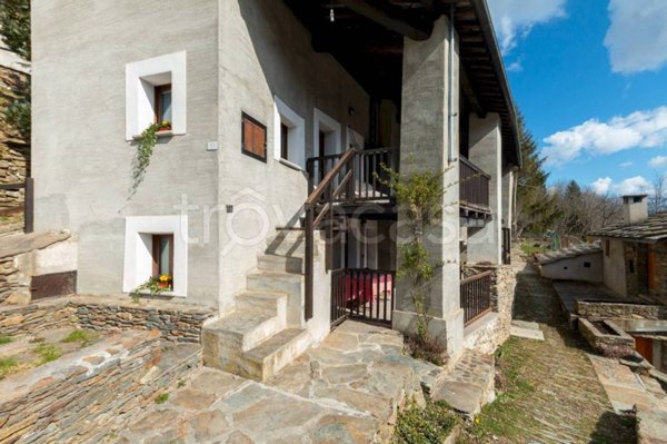 appartamento in vendita ad Ostana