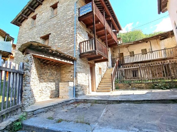 appartamento in vendita ad Ostana