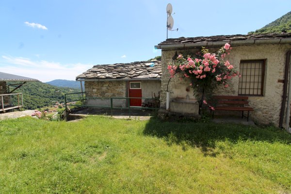 casa indipendente in vendita a Paesana