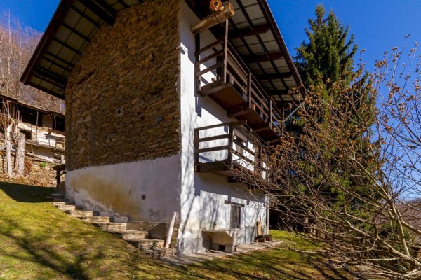 casa indipendente in vendita a Paesana