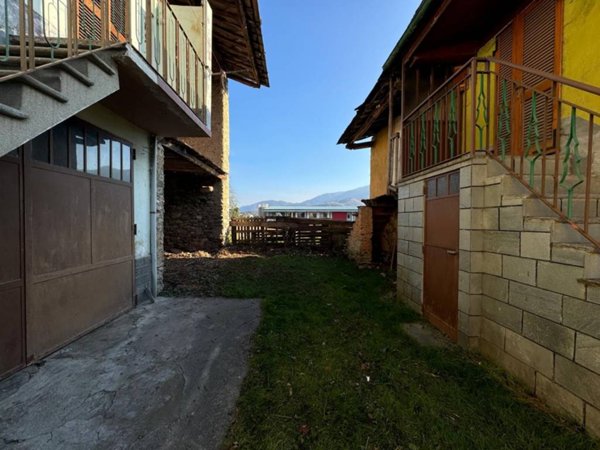 casa indipendente in vendita a Paesana