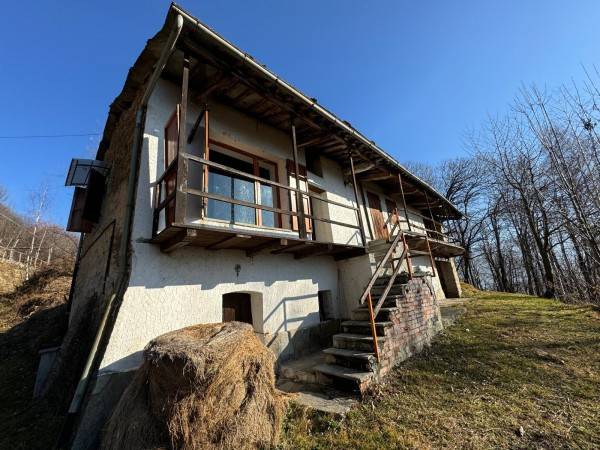casa indipendente in vendita a Paesana