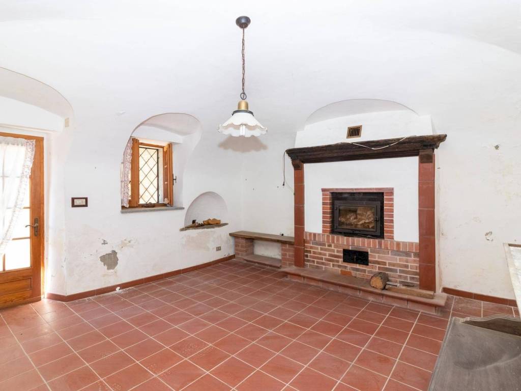 casa indipendente in vendita a Paesana