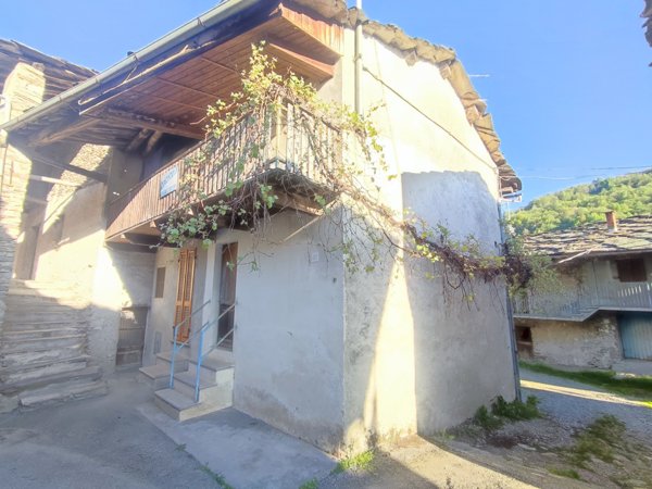 casa semindipendente in vendita a Paesana