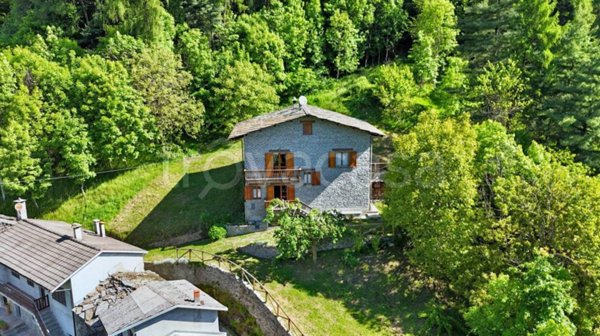 casa indipendente in vendita a Paesana