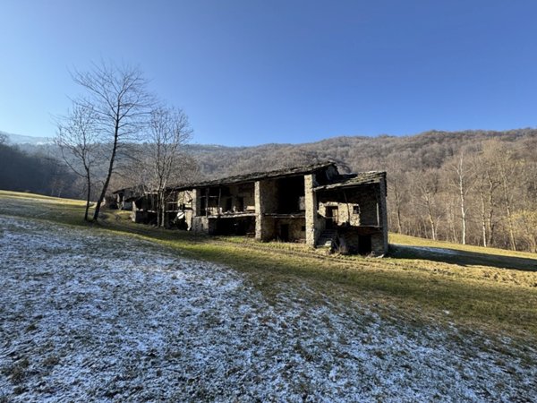 casa indipendente in vendita a Paesana