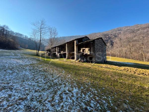 casa indipendente in vendita a Paesana