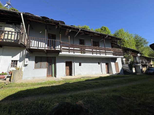 casa indipendente in vendita a Paesana