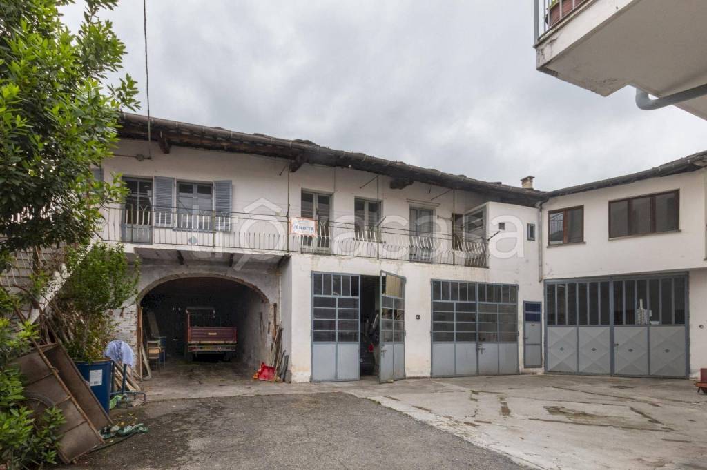 appartamento in vendita a Paesana