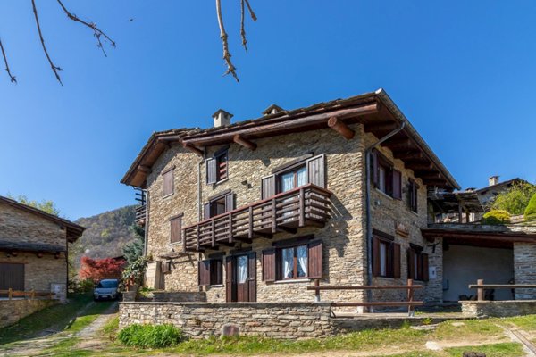 casa indipendente in vendita a Paesana