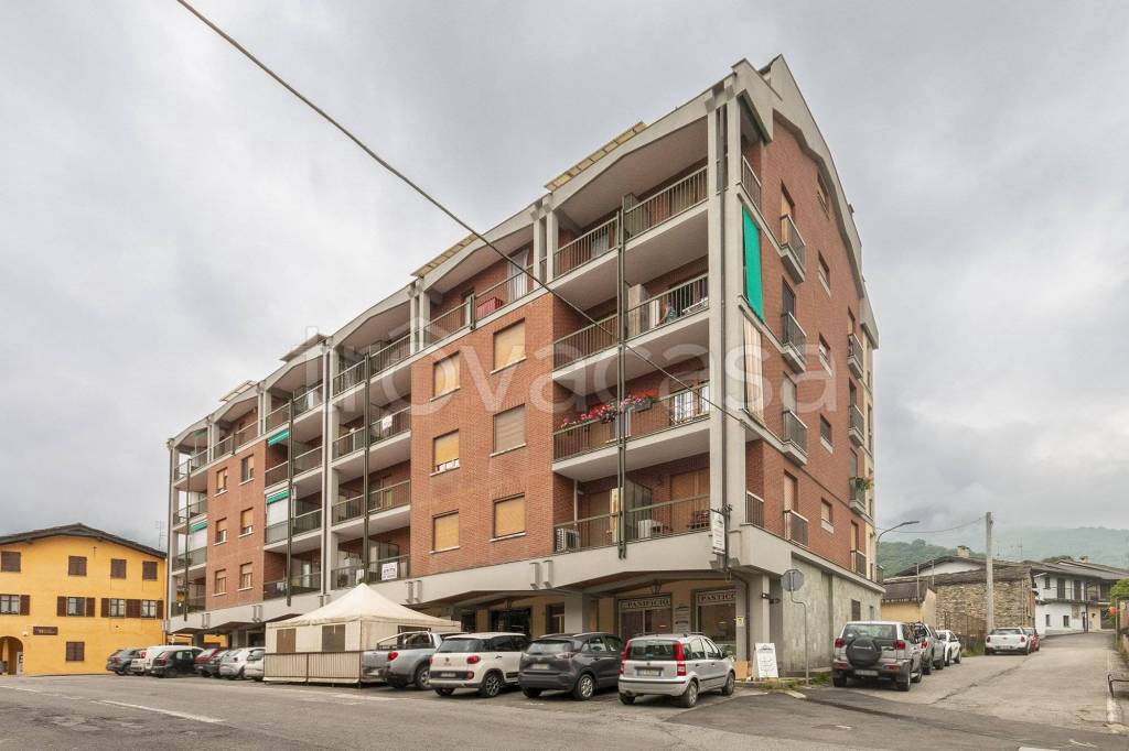 appartamento in vendita a Paesana